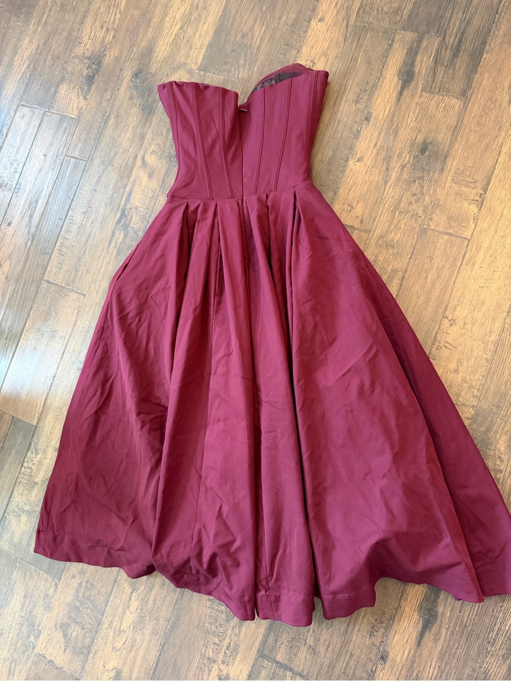 House of CB Burgundy Dress - Picture 4 of 8